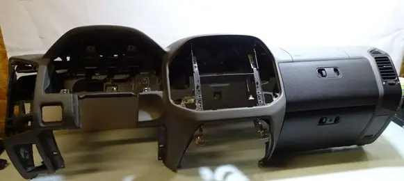 Mitsubishi Pajero Dashboard