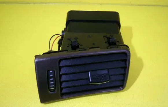Audi A6 S6 C5 4B Dashboard side air vent grill/cover trim 4B1820901