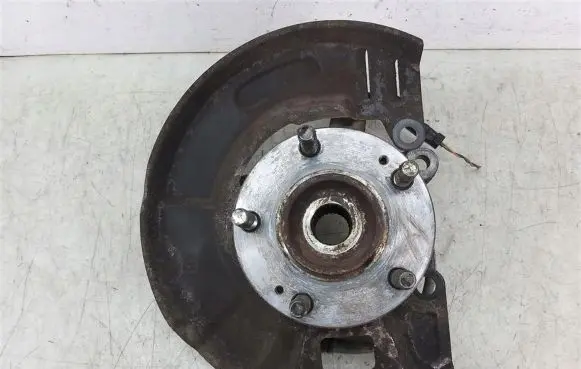 Hyundai Santa Fe Front wheel hub spindle knuckle