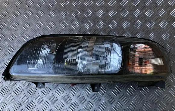 Volvo V70 Headlight/headlamp 8659608 89006824
