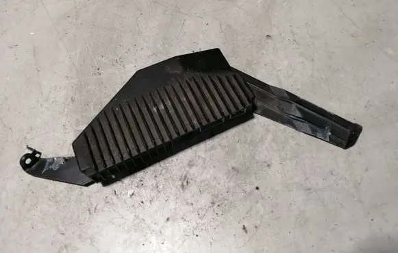 Volvo XC70 Sound amplifier 8673135
