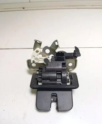 Audi A3 S3 8V Tailgate/trunk/boot lock/catch/latch 8R0827505