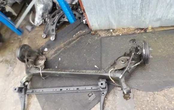 Mazda 2 Rear axle beam 
