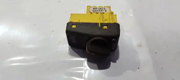 Volvo S70 V70 V70 XC On-board computer control switch 9162959 97w16b