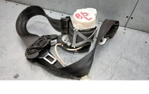 Volkswagen PASSAT B6 Front seatbelt