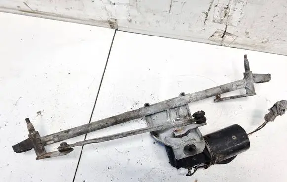 Renault Clio II Front wiper linkage and motor 7700847567