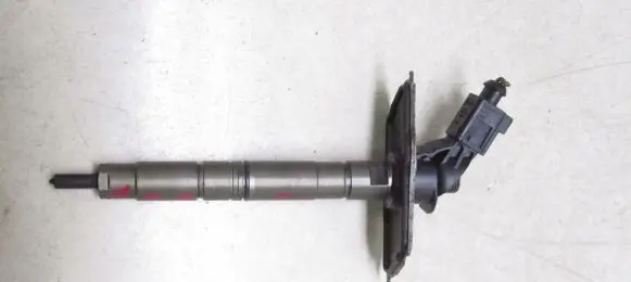 Audi A5 8T 8F Fuel injector 059130277