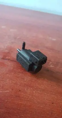 BMW 1 E82 E88 Turbo solenoid valve 7810831