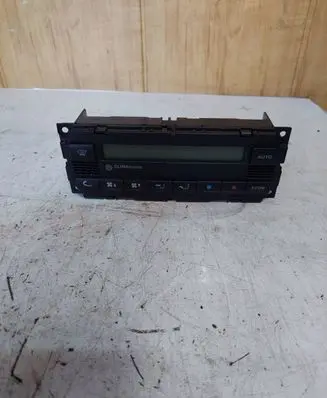 Volkswagen PASSAT B5 Climate control unit