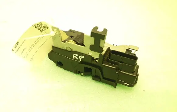 Volvo XC40 Front door lock 31349891