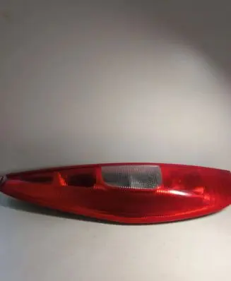 Mitsubishi Colt Rear/tail lights 8330A233 27950112 RTE11093
