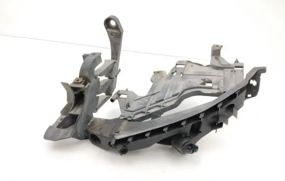 Audi A4 S4 B8 8K Headlight/headlamp mounting bracket 8K0805607L 2002837