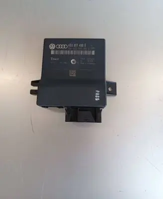 Audi A8 S8 D3 4E Gateway control module 4E0907468E 4E0910468B