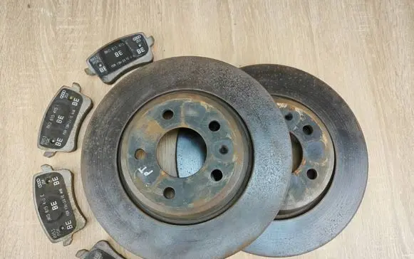 Audi A5 Rear brake disc 8K0615601B