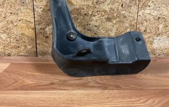 Hyundai i30 Front mudguard 868312R600