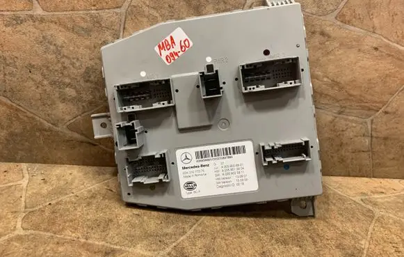 Mercedes-Benz C W205 SAM control unit A2059006921