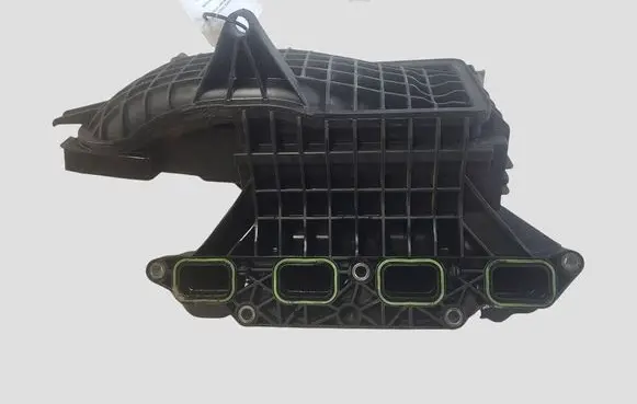 Volkswagen Golf VI Intake manifold 03C145749B