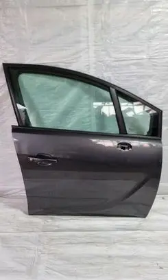 Opel Meriva B Front door