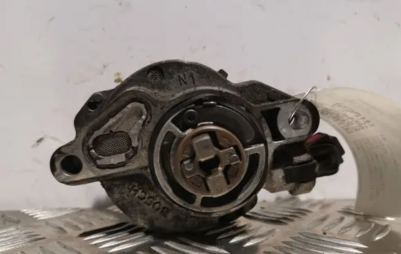 Jeep Grand Cherokee Vacuum pump 205F2510111A