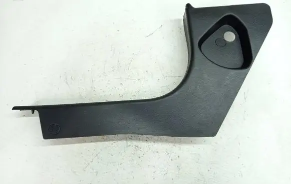 Maserati Ghibli (A) pillar trim 6700113670