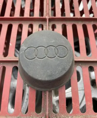 Audi 100 200 5000 C3 Original wheel cap 431601171