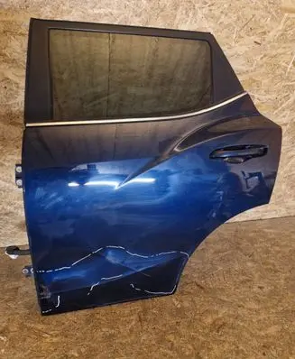 SsangYong Tivoli Rear door