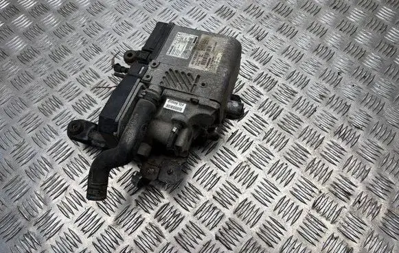 Audi A8 S8 D3 4E Auxiliary pre-heater (Webasto) 4E0815069D 4E0910105