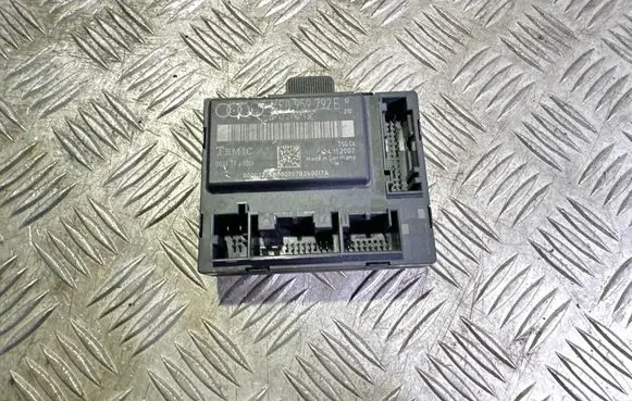 Audi A6 S6 C6 4F Door control unit/module 4F0959792E 4F0910793E 0033TFJ0001