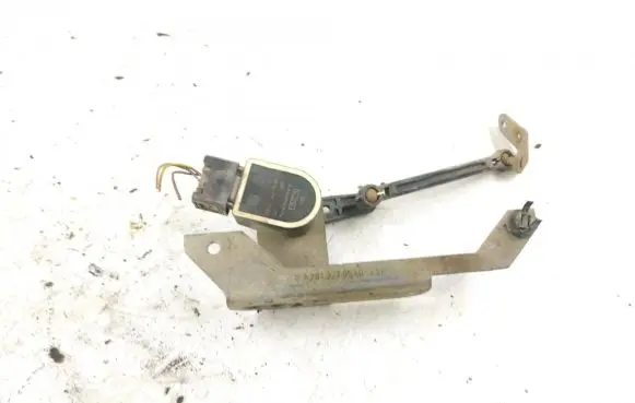 Mercedes-Benz C W204 Air suspension front height level sensor 0045429918 2043270540