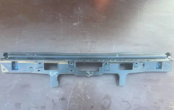 Mercedes-Benz Citan II Rear bumper mounting bracket 850423783R