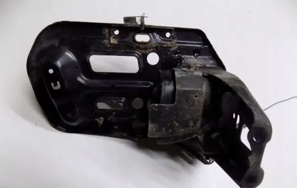 Toyota RAV 4 (XA20) Battery tray 225590345