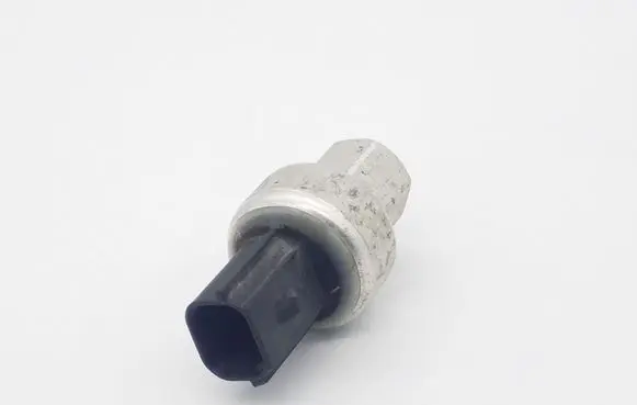 Ford Fiesta Air conditioning (A/C) pressure sensor BT4319D594AA 4208C037M