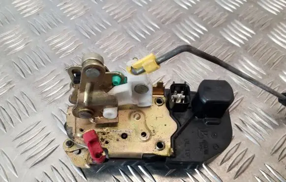 Jeep Grand Cherokee (WK) Rear door lock