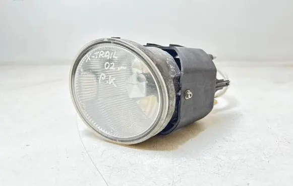 Nissan X-Trail T30 Front fog light 02BPLE130655
