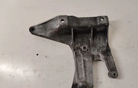 Audi A6 S6 C6 4F Engine mounting bracket 03G131159B