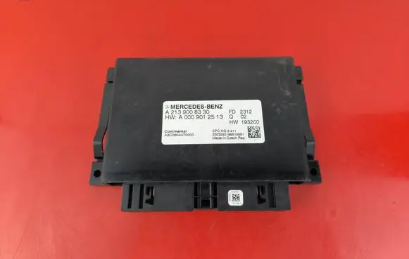 Mercedes-Benz E W213 Gearbox control unit/module A2139008330