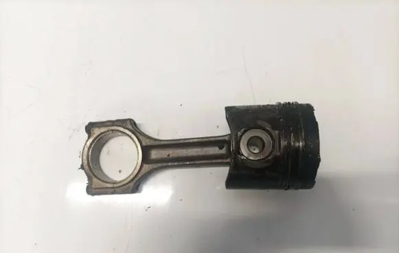 Renault Espace III Piston with connecting rod 087082