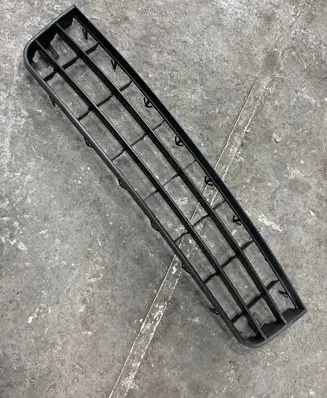 Volkswagen Golf V Front bumper lower grill VW07063GAN