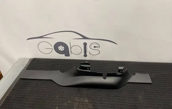(B) pillar trim (bottom)