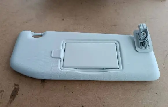 Peugeot 208 Sun visor