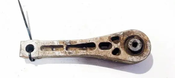 Audi A3 S3 8P Engine mount bracket 