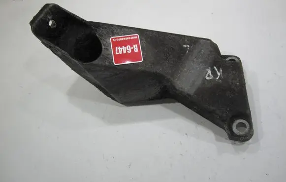 Audi A4 S4 B6 8E 8H Engine mounting bracket 8E0199307A