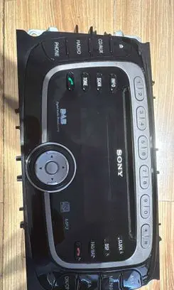 Ford Mondeo MK IV Radio/GPS head unit trim V004361