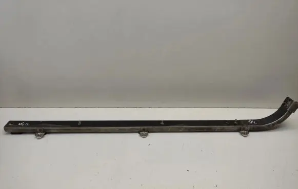 Mercedes-Benz Vito Viano W447 Sliding door middle rail A4477662200