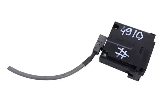 Jaguar XF X250 USB socket connector AW9319C166AA