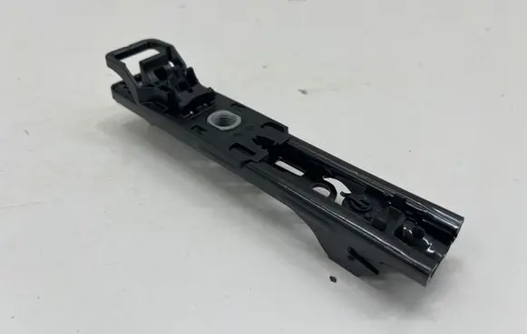 Mercedes-Benz EQE v295 Seat belt adjustment rail A0008607802