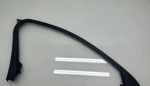 Front door glass trim molding
