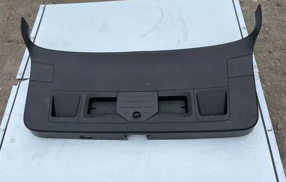 Volkswagen PASSAT B7 Tailgate trim 3C9867605J