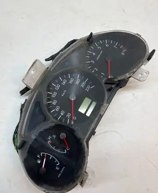 Speedometer (instrument cluster)