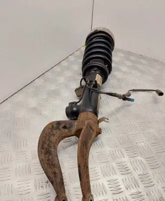 BMW X5 F15 Front shock absorber with coil spring 6863174 F15V110H
